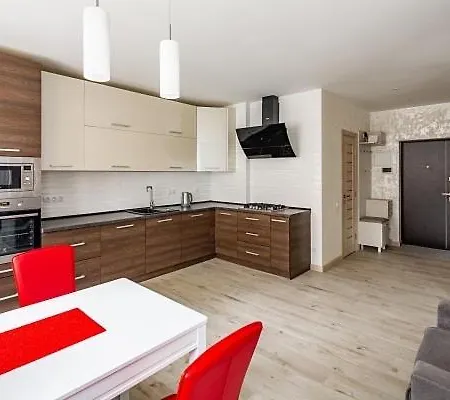 з парковкою в центрі Apartman
