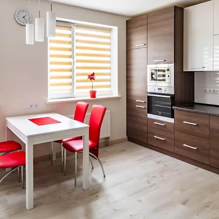 з парковкою в центрі Apartament Lwów