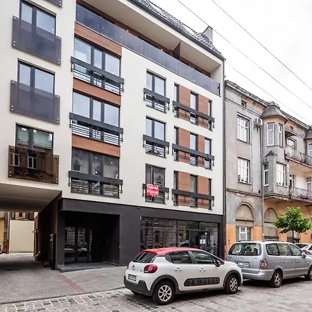 з парковкою в центрі Apartament *